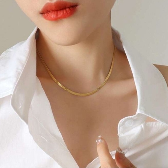 Gold Plated Stainless Steel 2mm Snake Necklace - Picture 3 of 3